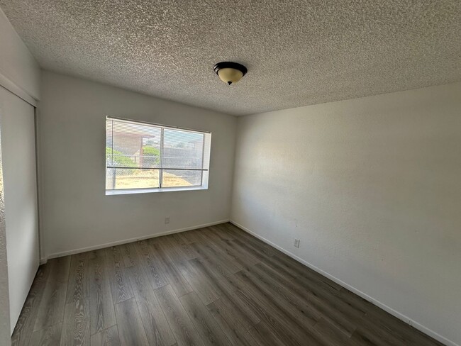 Building Photo - 12238 Kiowa Rd
