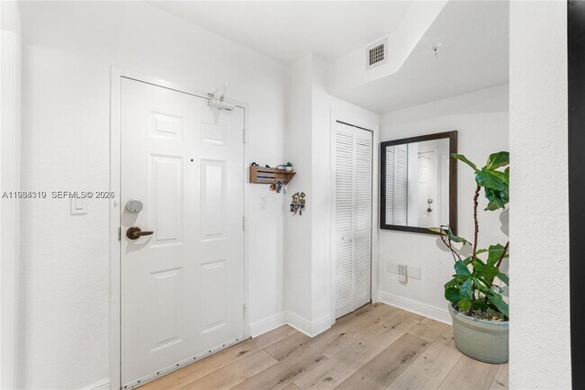 Building Photo - 2301 SW 27th Ave