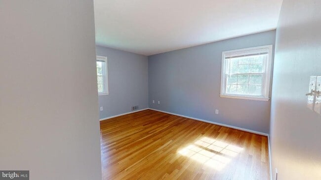 Building Photo - 2527 Bull Run Ct