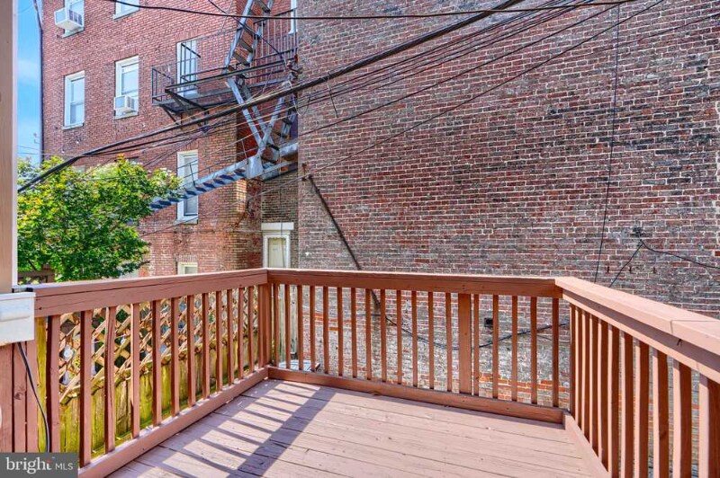 Building Photo - 22 Parkin St