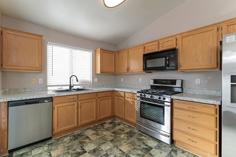 Building Photo - 6125 Wild Berry Dr