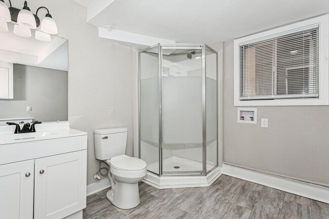 Building Photo - Beautifully Remodeled 4-Bedroom Home with 4+ Car Garage!