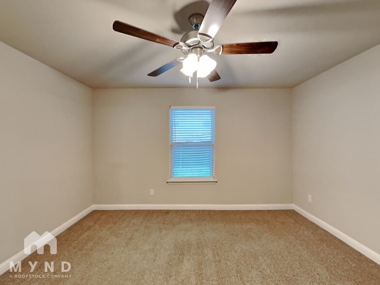 Building Photo - 801 Rolling Terrace Cir