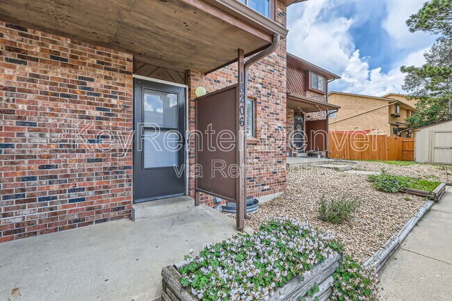 Building Photo - 18206 W 3rd Ave