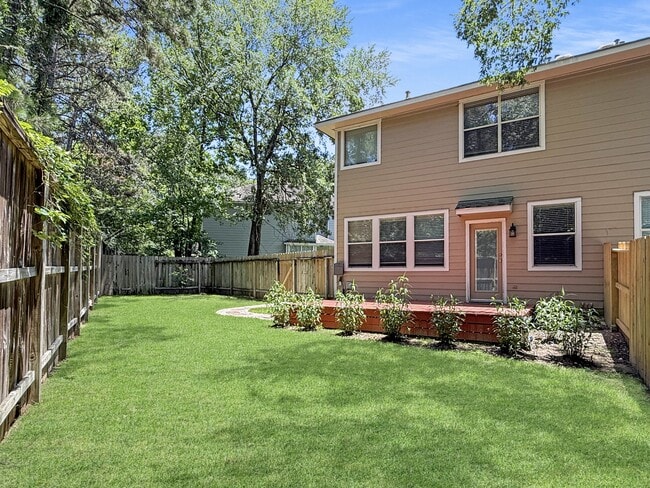 Building Photo - 3 Peach Ridge Pl