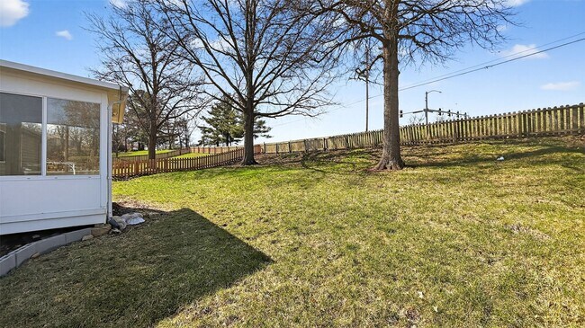 Building Photo - 1261 Mautenne Dr