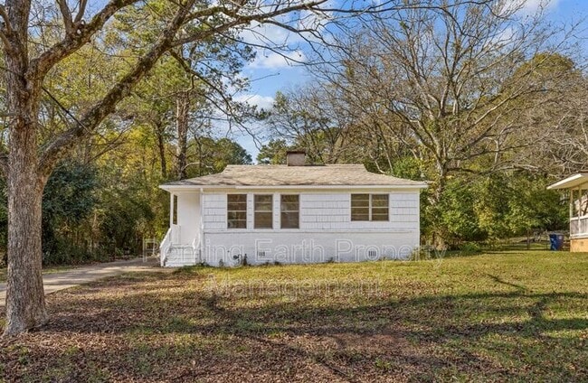 Building Photo - 628 Annie Laura Dr