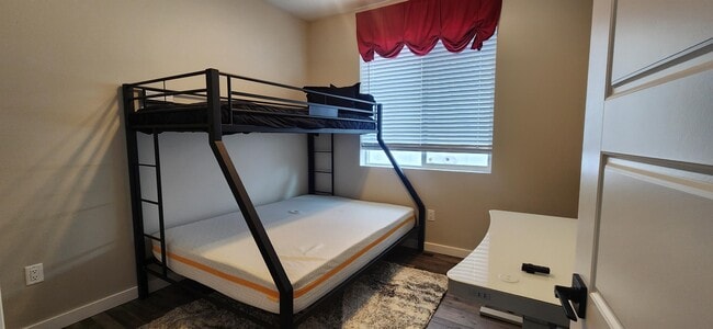Building Photo - 1513 Zephyr Way