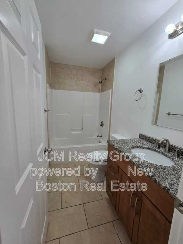 Building Photo - 375 Crescent Ave