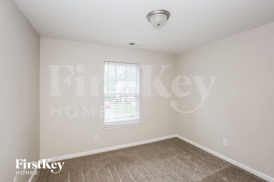 Building Photo - 2516 Macie Glen Ct