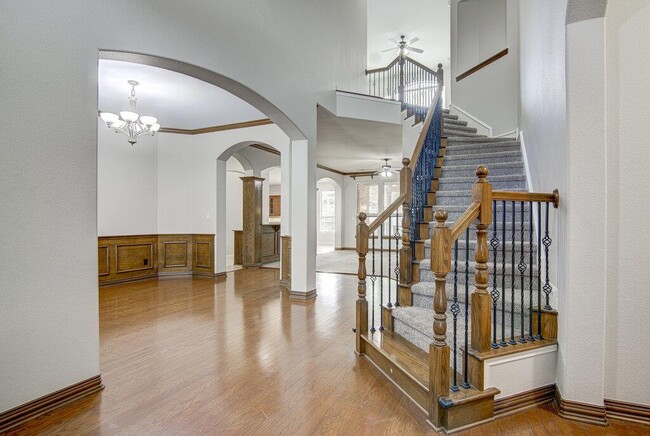 Building Photo - 1425 River Forest Dr