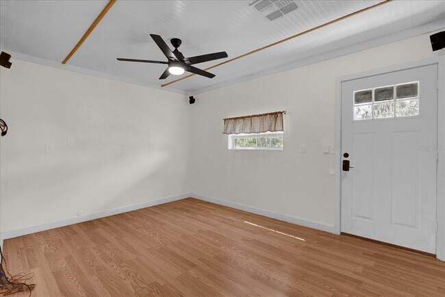 Building Photo - 14043 Tennessee Ave