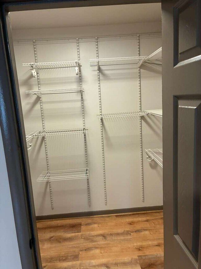 Building Photo - 1131 Marcy Ave