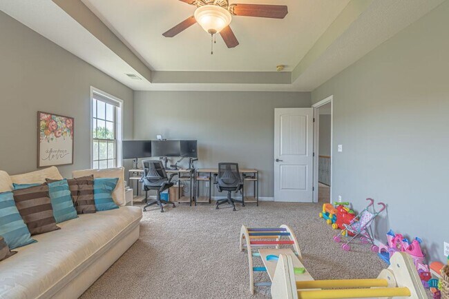 Building Photo - 1161 Chinook Cir
