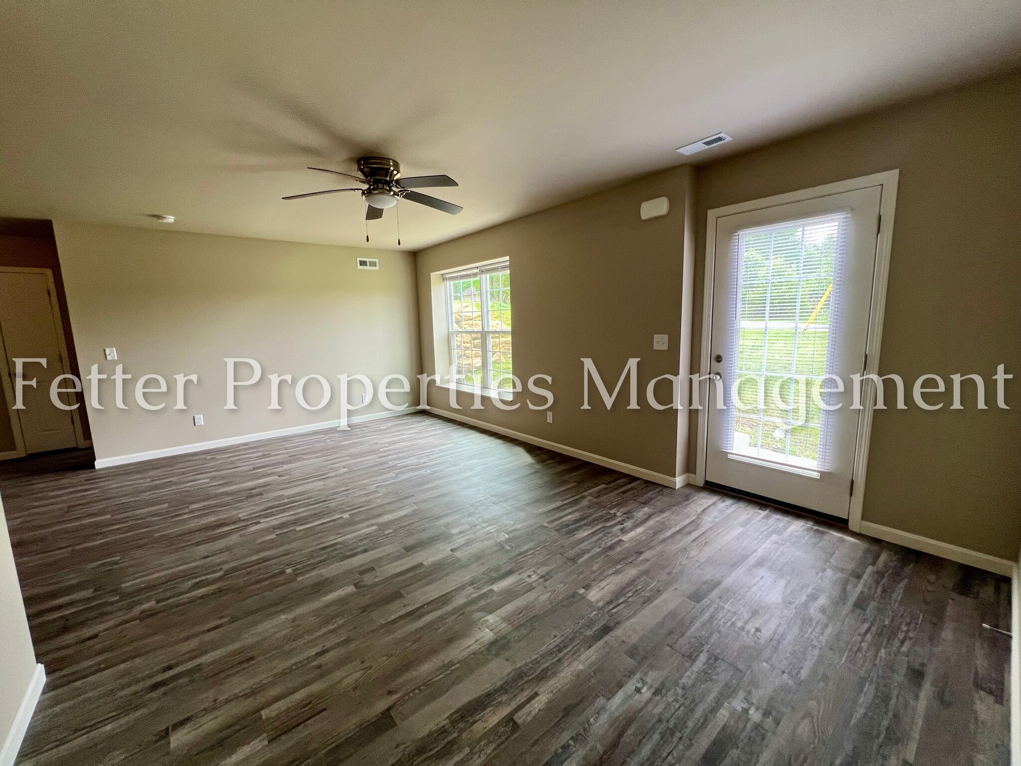 Building Photo - 5284 Canyon Cir