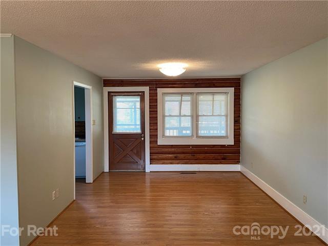 Building Photo - 438 Bluefield Rd