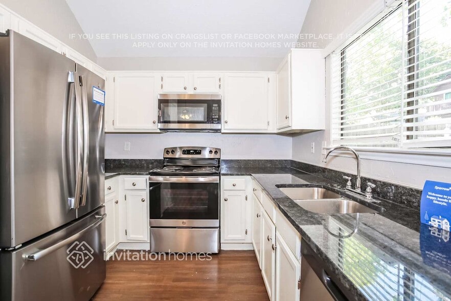 Building Photo - 948 Sylvan Creek Dr