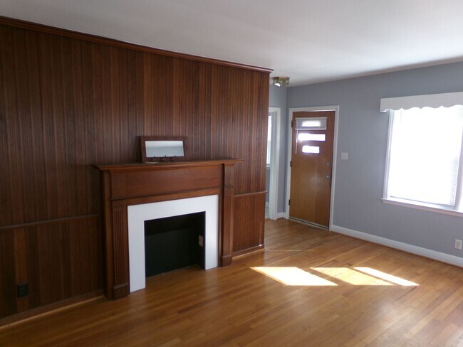 Building Photo - West Salem location