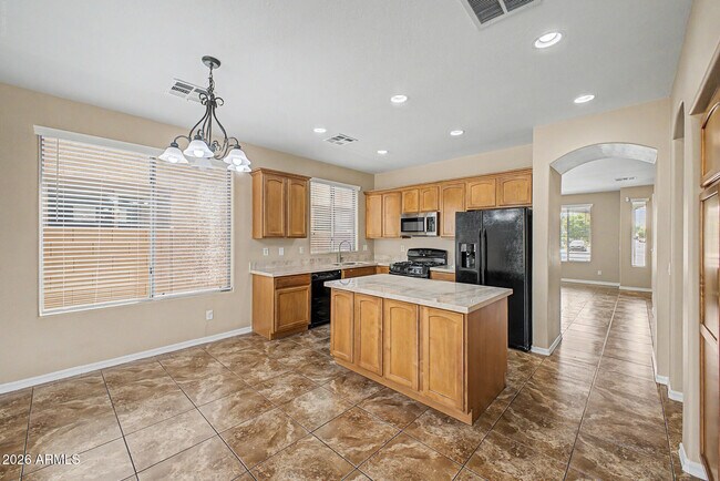 Building Photo - 15155 N 145th Ave