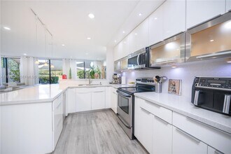 Building Photo - 3322 Torremolinos Ave