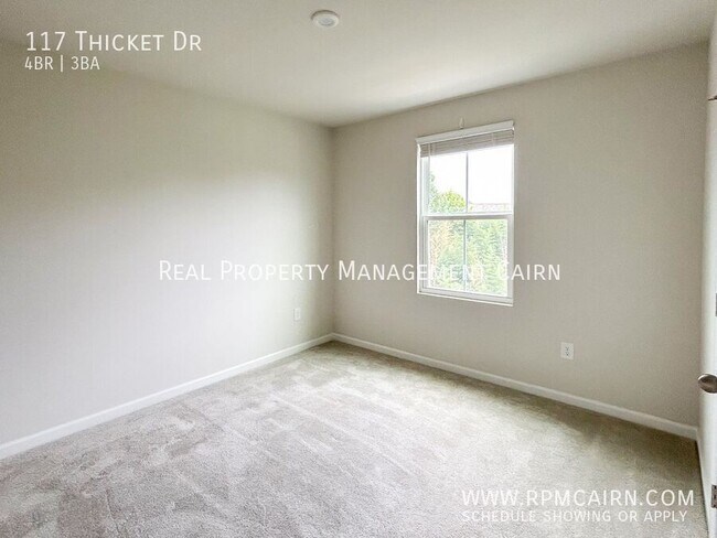 Building Photo - 117 Thicket Dr