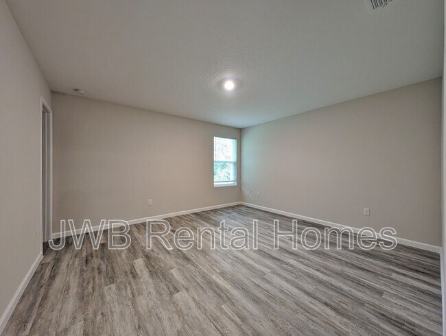 Building Photo - 6418 Paragon St