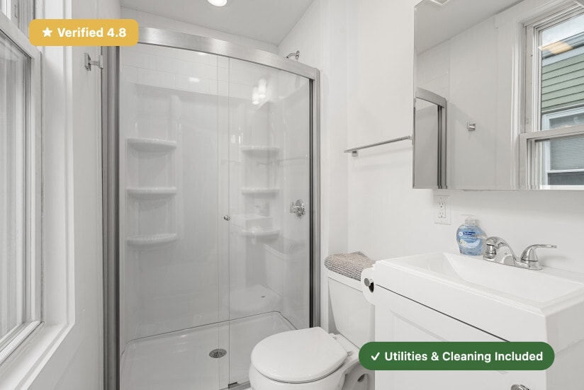 Building Photo - Furnished Bedroom with Private Bath in South Boston