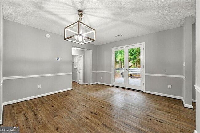 Building Photo - 1250 Mountain Springs Dr