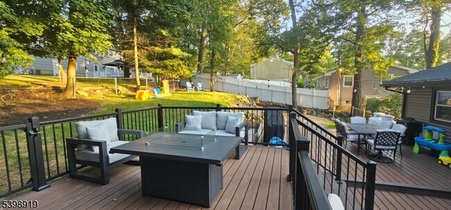 Building Photo - 141 West End Ave