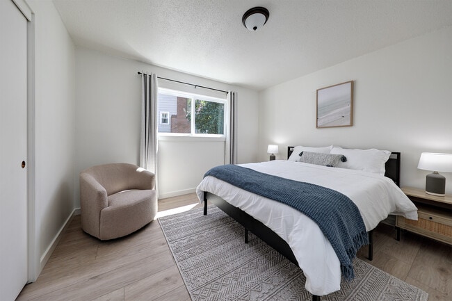 Building Photo - 11380 SW Greenburg Rd