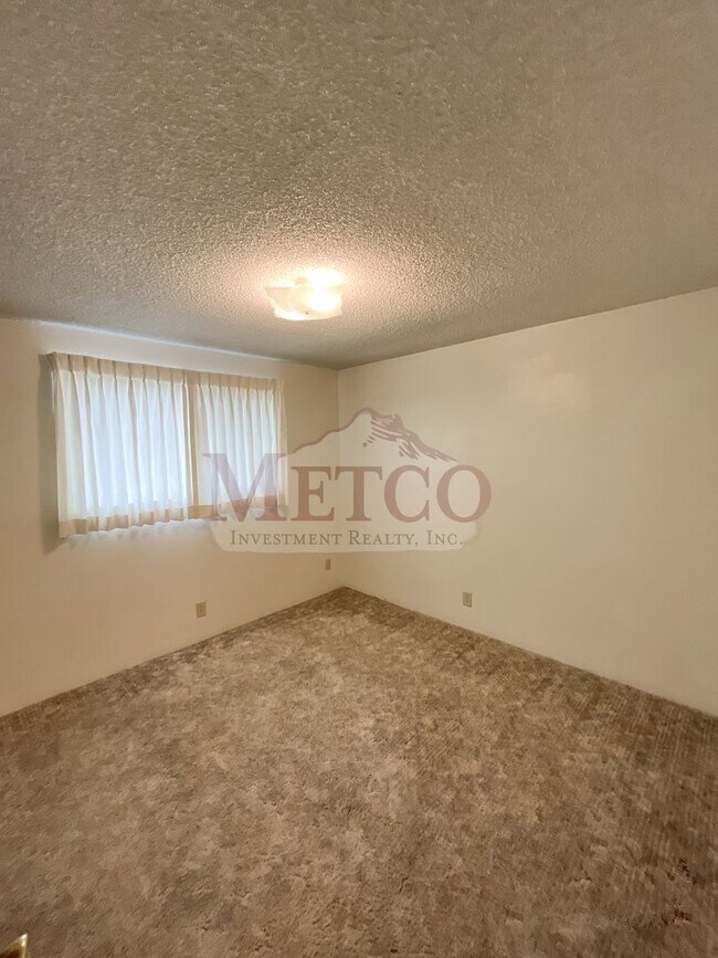 Building Photo - 19703