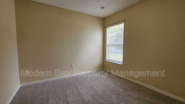 Building Photo - 10368 Lansfield St