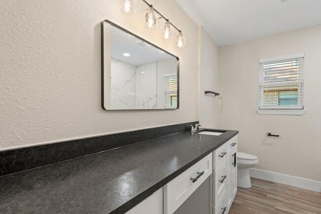 Building Photo - 1313 Redbud Trail