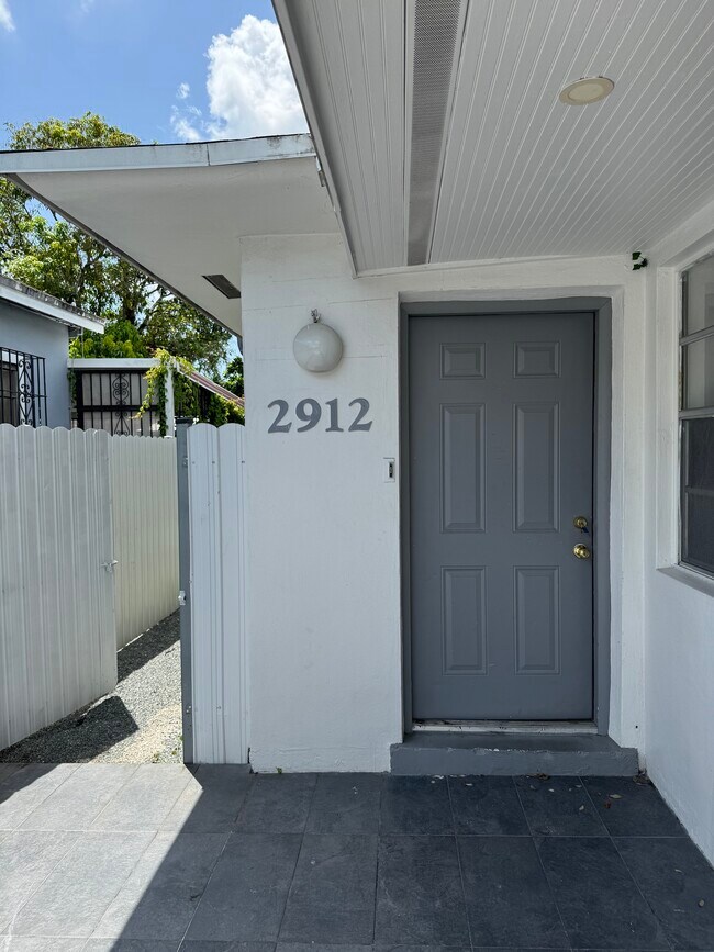 Building Photo - 2910 NW 31st St