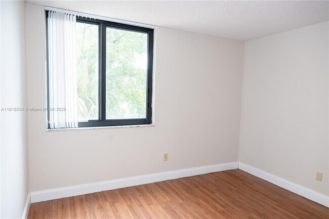 Building Photo - 755 Dotterel Rd