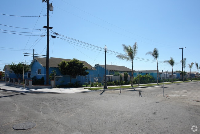 Building Photo - Cypress Trailer Park