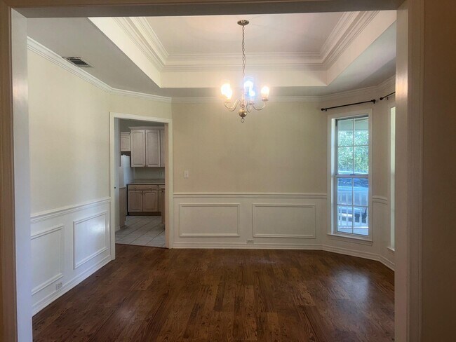 Building Photo - 310 Shoal River Dr
