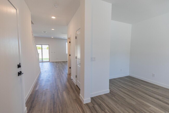 Building Photo - 16976 W Diana Ave