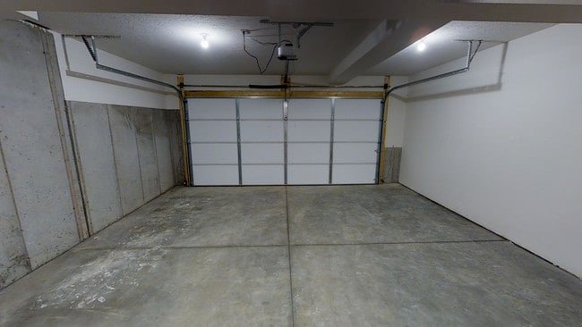 Building Photo - 1303 Sleepy Hollow Rd