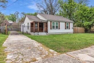 Building Photo - 382 Josephine St