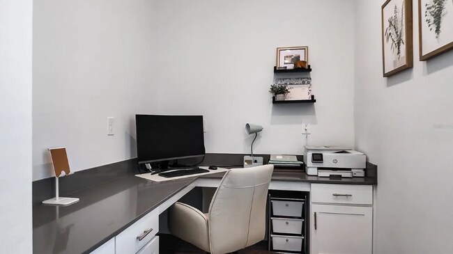 Building Photo - 11791 Language Wy