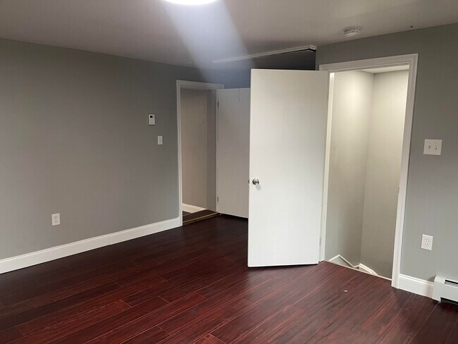 1st Bedroom - 202 Jefferson St