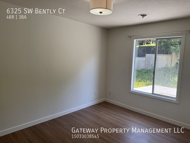 Building Photo - 6325 SW Bently Ct