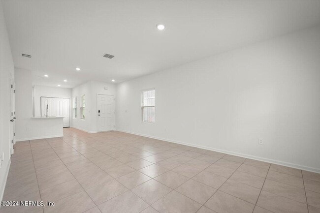 Building Photo - 38 Tidal Bch Ave