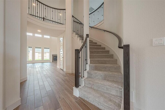 Building Photo - 29803 Breezy Pnes Lp