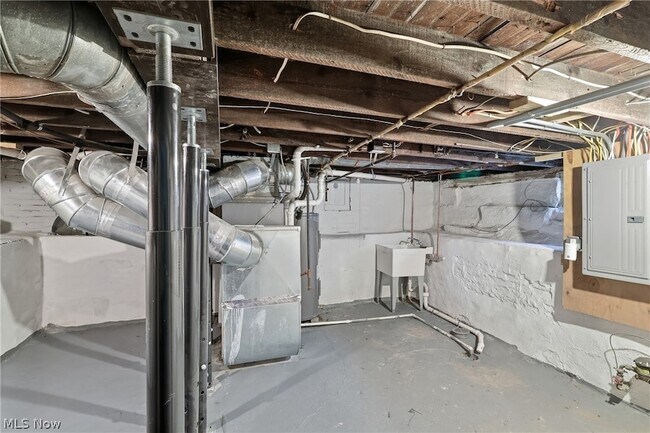 Building Photo - 12701 Plover St