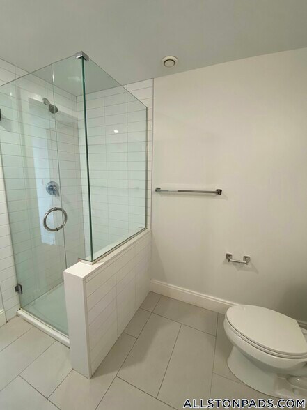 Building Photo - 40 Malvern St