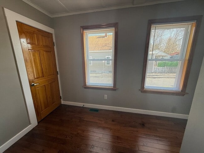 Building Photo - 406-408-408 Court St