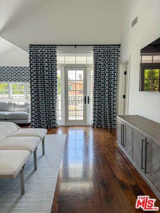 Building Photo - 1024 23rd St