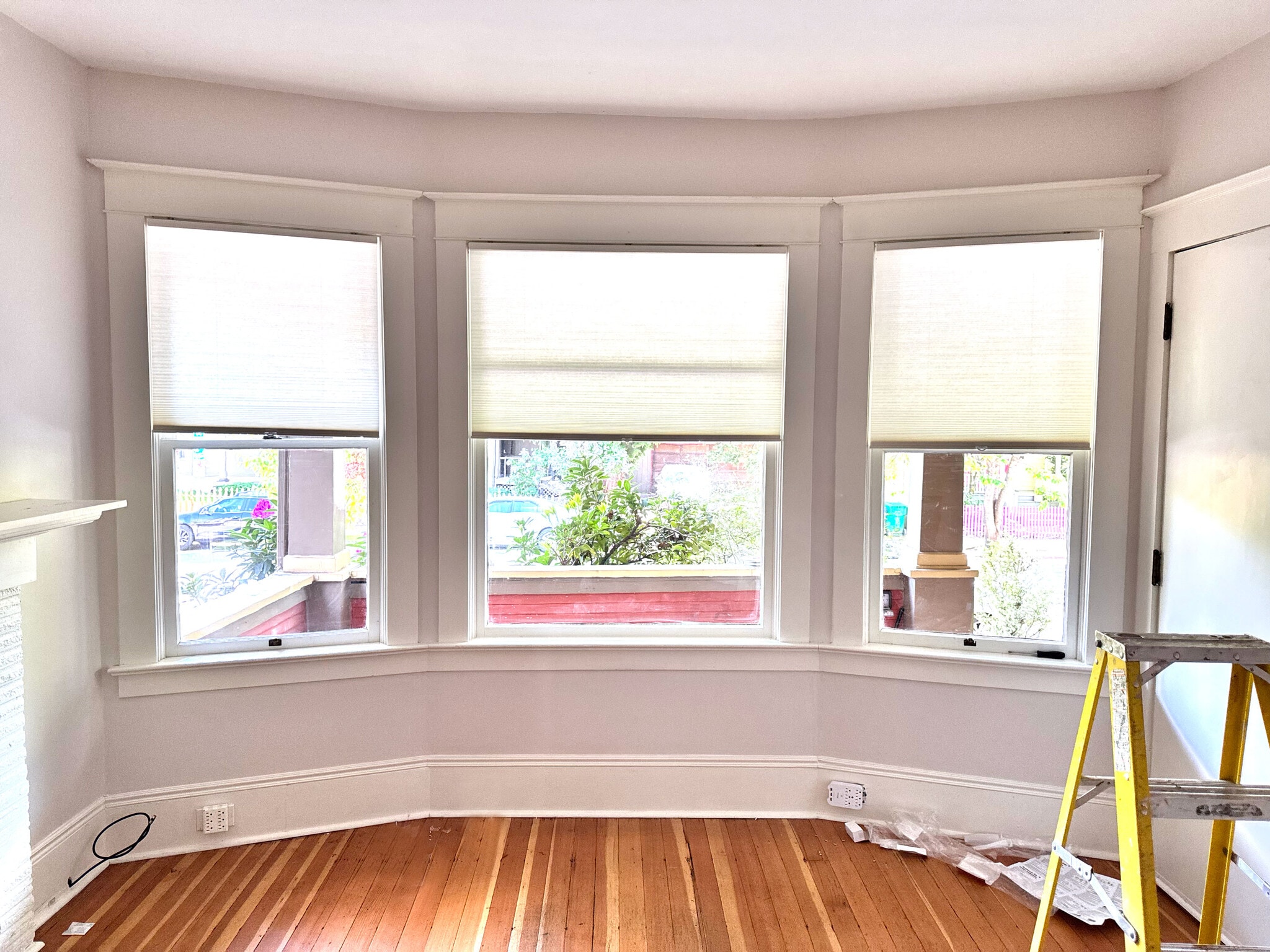 Building Photo - 1523 SE Ankeny St